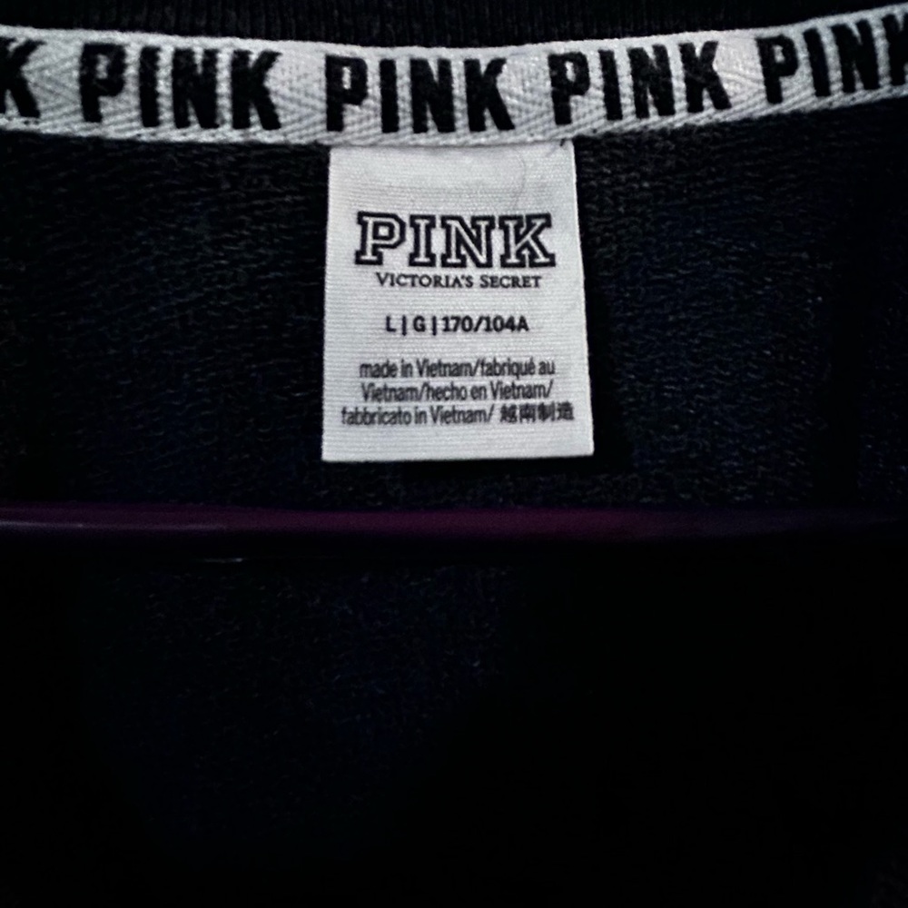 Women’s Pink pullover sweatshirt.